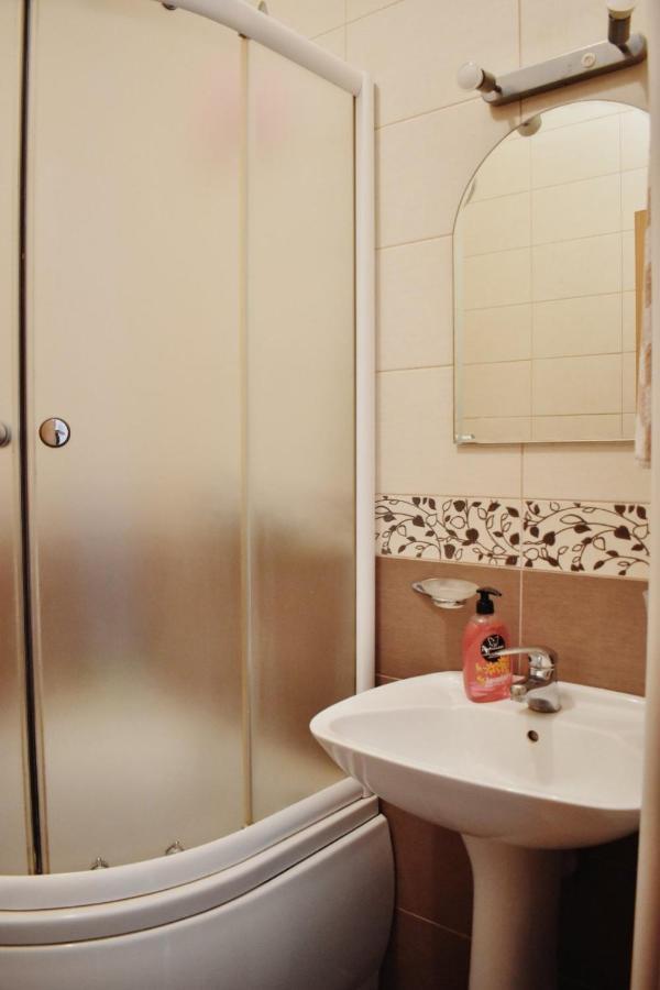 Apartman Archive Jevrejska Μπάνια Λούκα Εξωτερικό φωτογραφία
