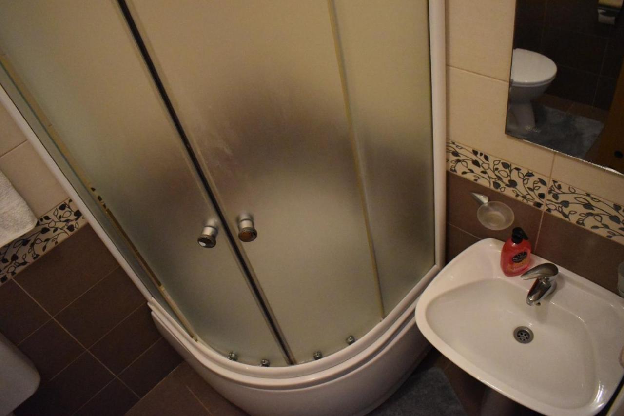Apartman Archive Jevrejska Μπάνια Λούκα Εξωτερικό φωτογραφία